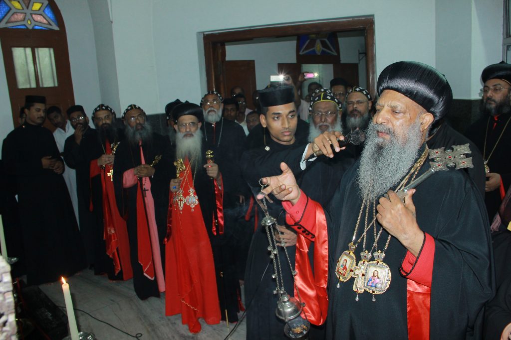 Offering Incense at the Relics of St.Thomas (Devalokam Aramana)